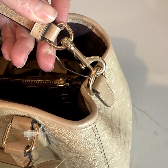 NWOT Coach Signature Platinum Patent Leather Small Margot Embossed Satchel - Picture 6 of 15